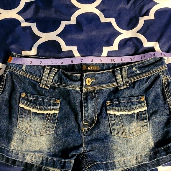 UK2LA - Super Cute Jean Shorts! - Picture 4 of 6